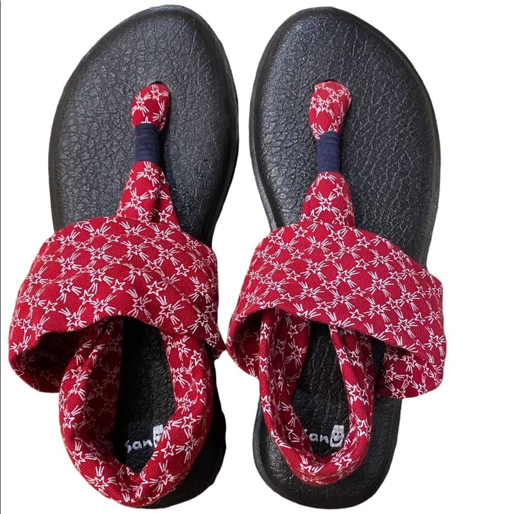 Sanuk Yoga Sling Sandal Red with White Stars Womens Size 6